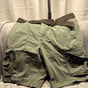 Mens Aeropostale cargo shorts size 34 NWT